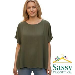 Banana Republic Olive Blouse Cap Sleeve Round Neck Cutout Detail Poly Size S EUC